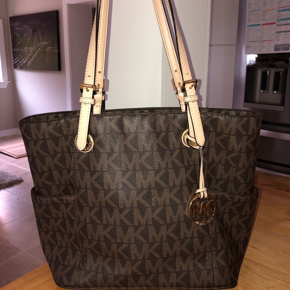 Micheal Kors Medium Tote Bag